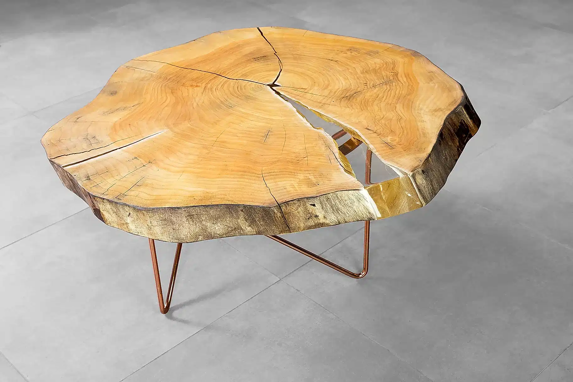 Natura Selvi Epoksili Orta Sehpa (Doğal Yuvarlak Kütük)