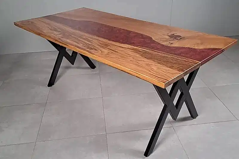 Kestane Düz Kenarlı Epoksili Masa Kırmızı Metalik