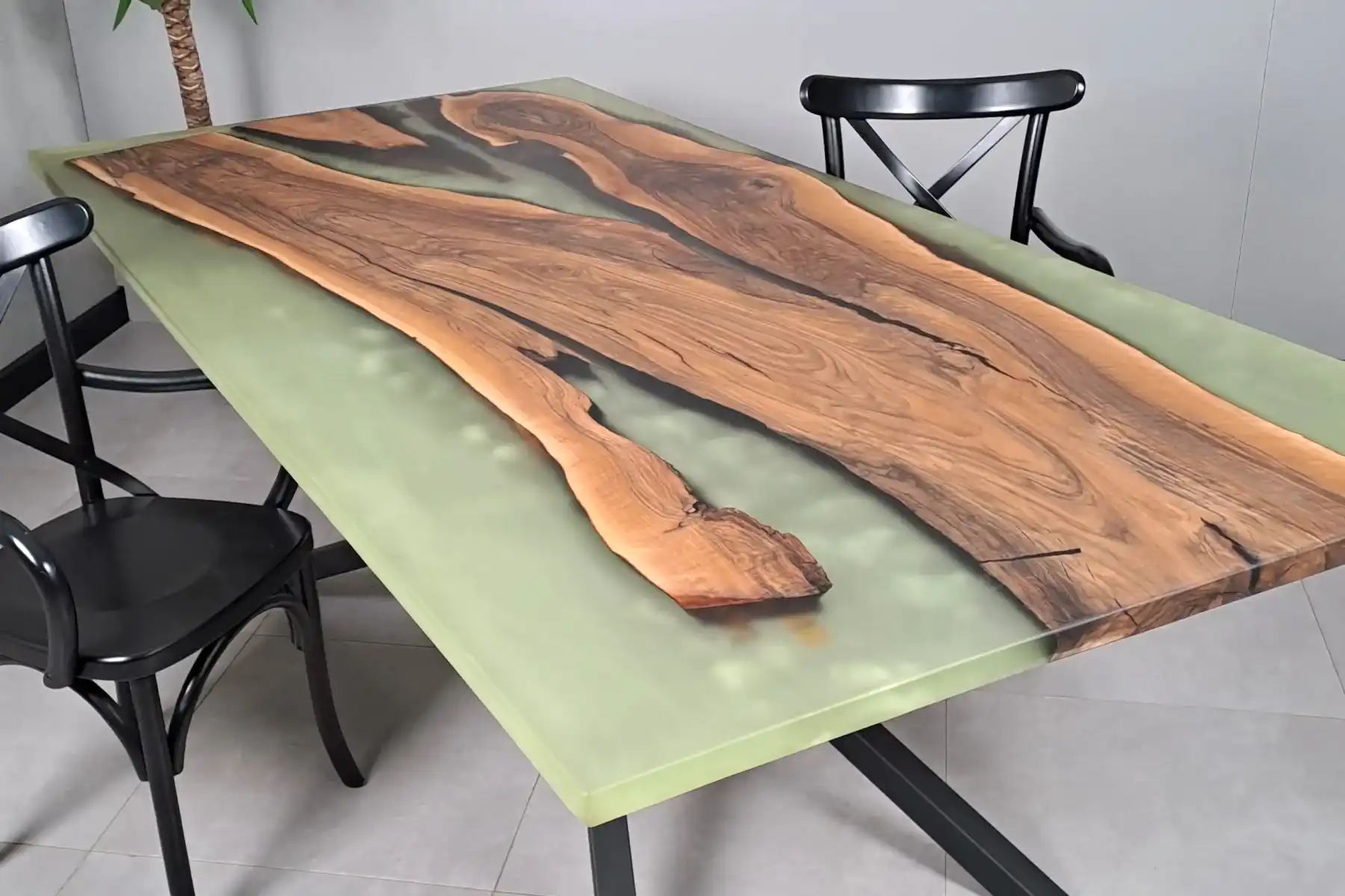 Ceviz Doğal Kenarlı Epoksili Masa Buzlu No3 - Görsel 3