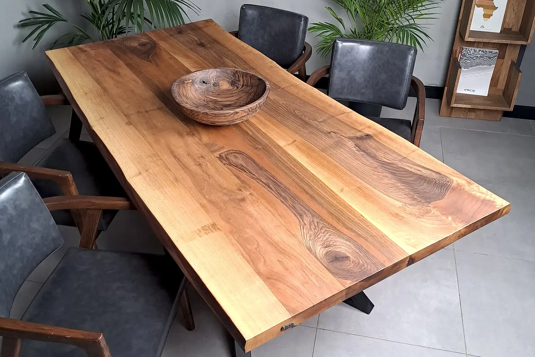 Ceviz Doğal Kenarlı Masa - Görsel 10