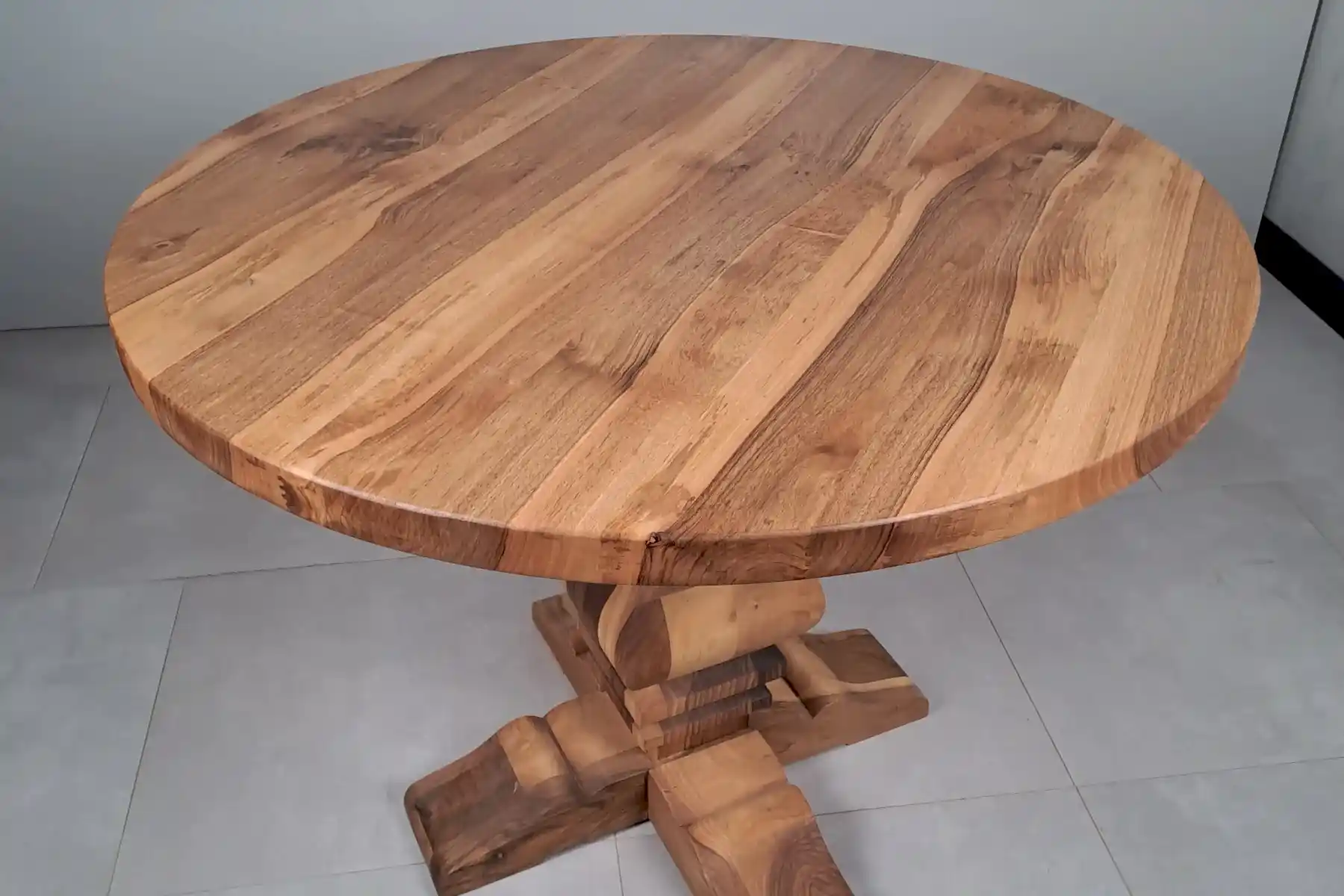 Ceviz Yuvarlak Masa - Görsel 4