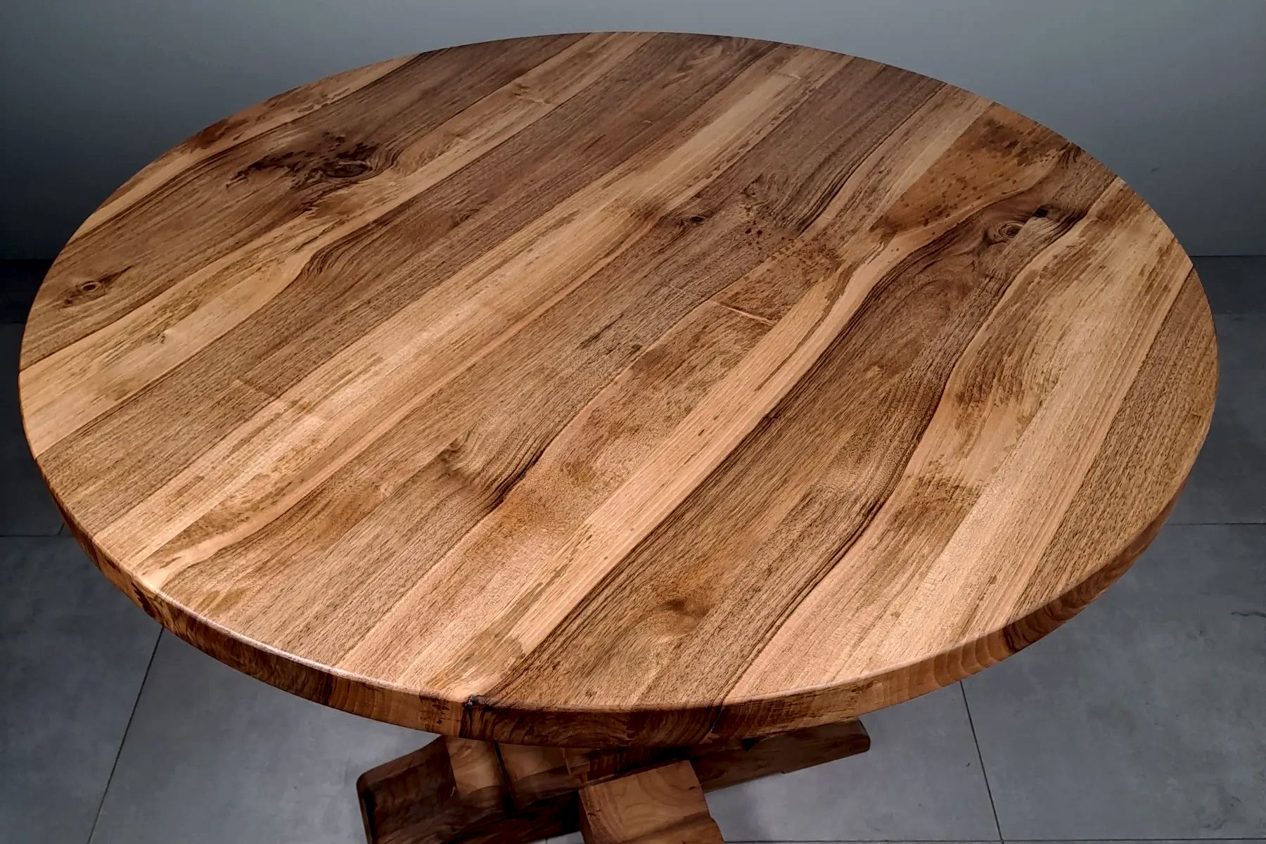 Ceviz Yuvarlak Masa - Görsel 2