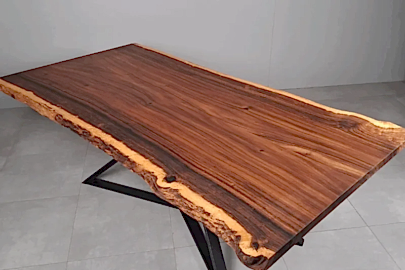 Hint Cevizi Doğal Kenarlı Yekpare Masa No2