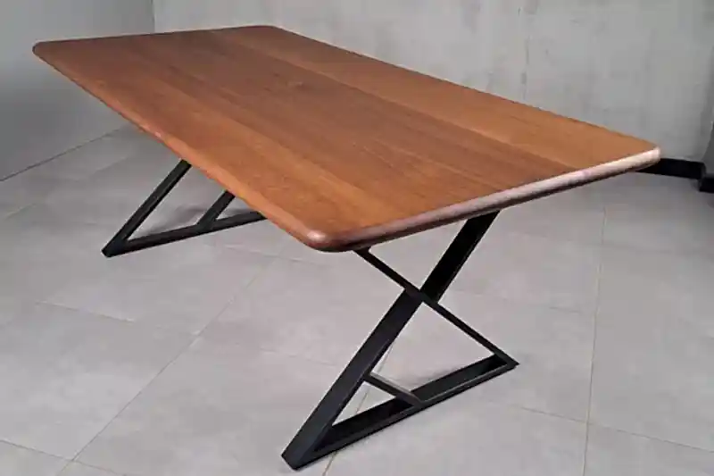 Iroko Oval Köşe Masa