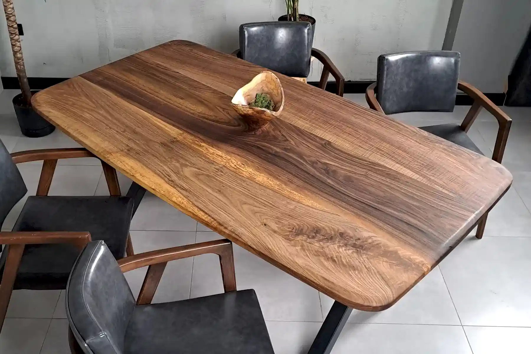 Ceviz İtalyan Kesim Masa - Görsel 9