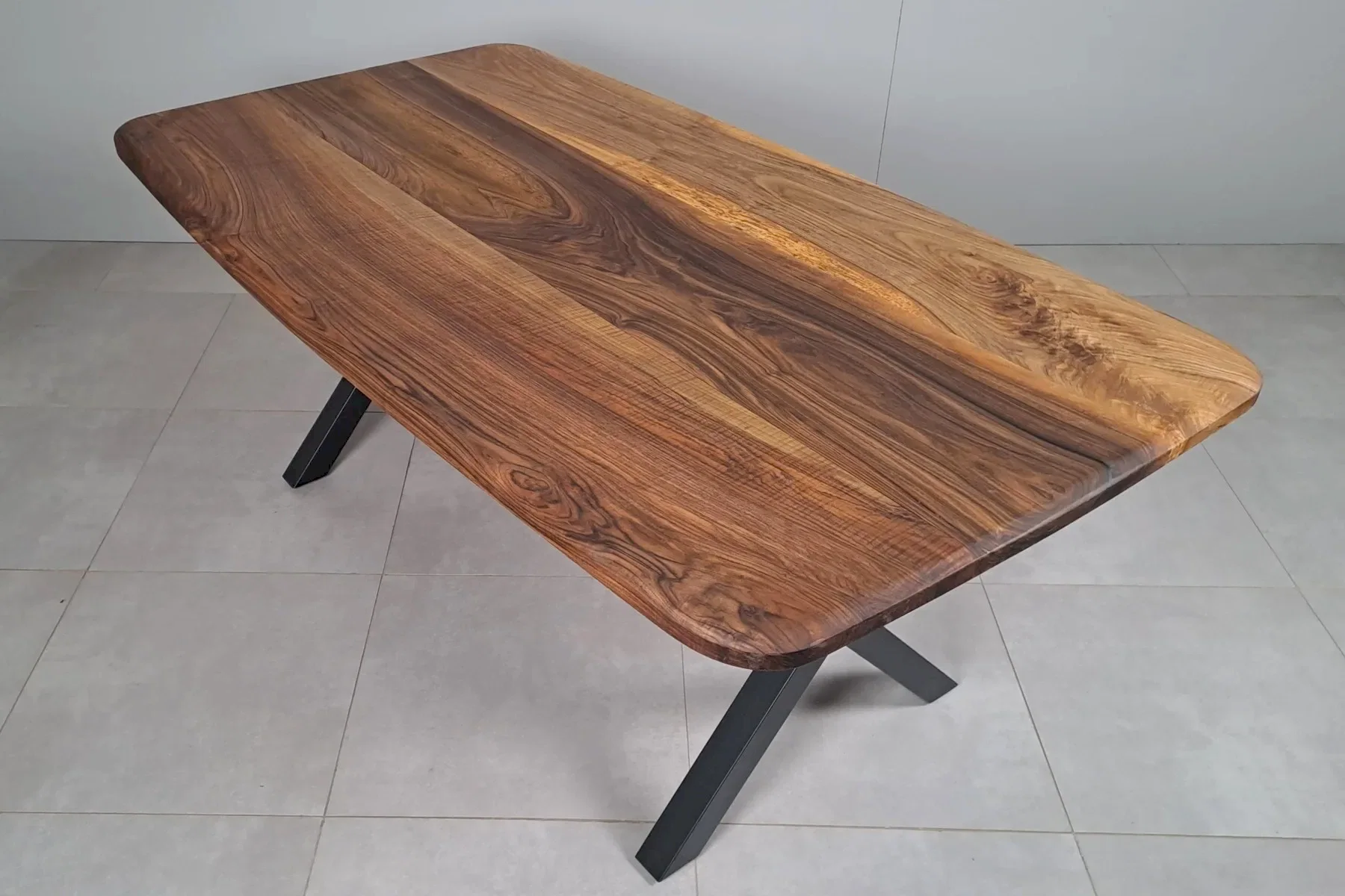 Ceviz İtalyan Kesim Masa - Görsel 3