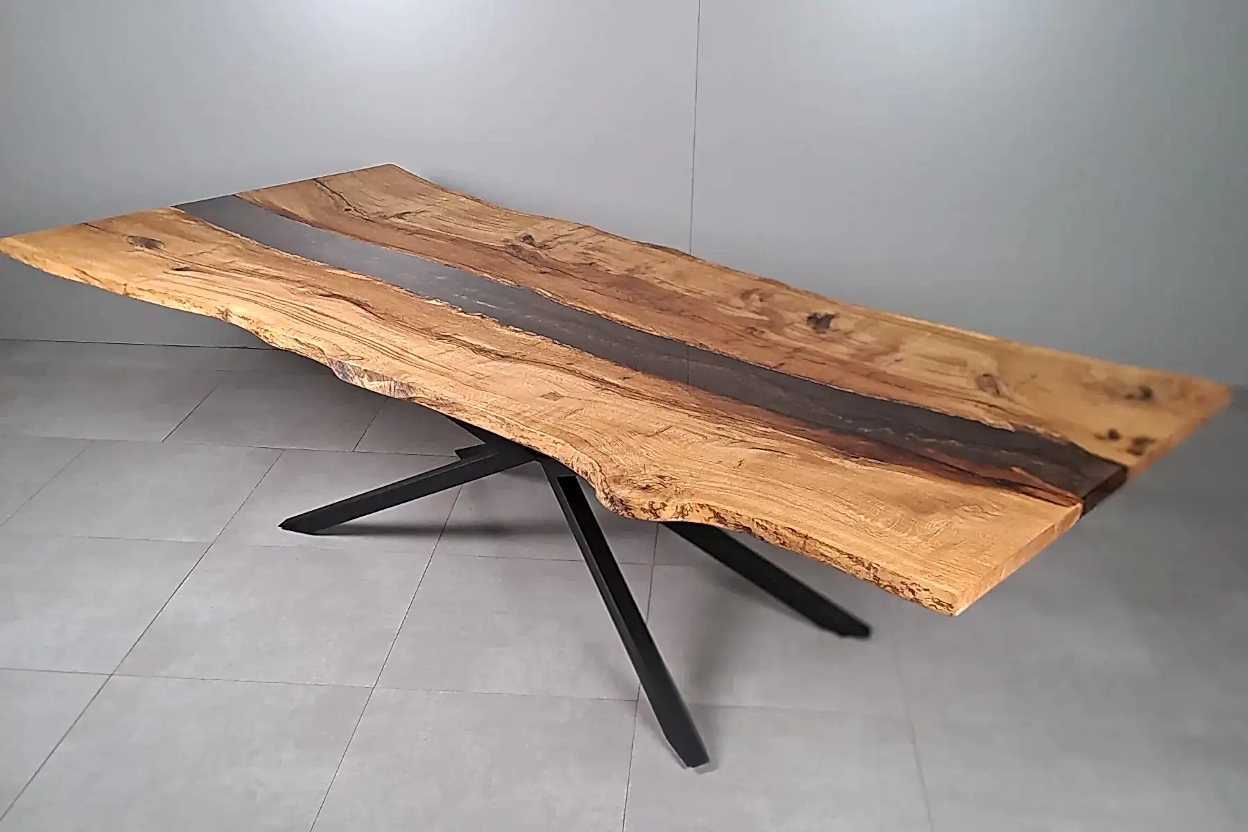 Meşe Doğal Kenarlı Epoksili Masa Kahve Metalik