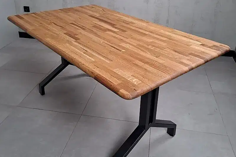 Meşe Parke Desenli Masa